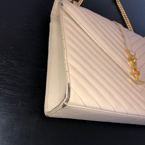 Saint Laurent Grain De Poudre Matasae Monogram - Picture 5 of 8